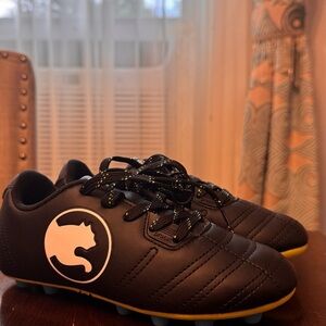 Puma ProCat Size 13 Pitch Soccer Cleat